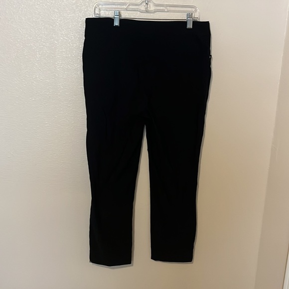 Black trouser skinny ankle size large. - Picture 2 of 2